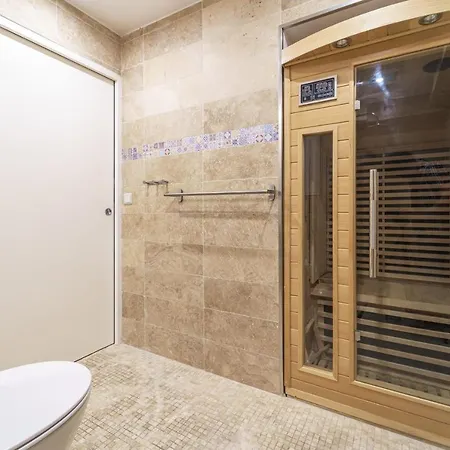 Parisian Flat With Sauna Apartment
